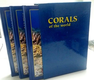 Corals of the World (3 tomy)